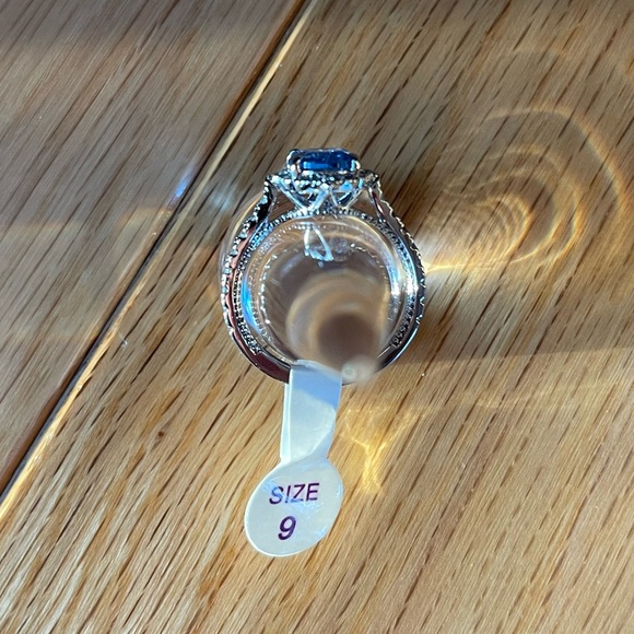 Bomb Party Original Ring - Picture 4 of 6